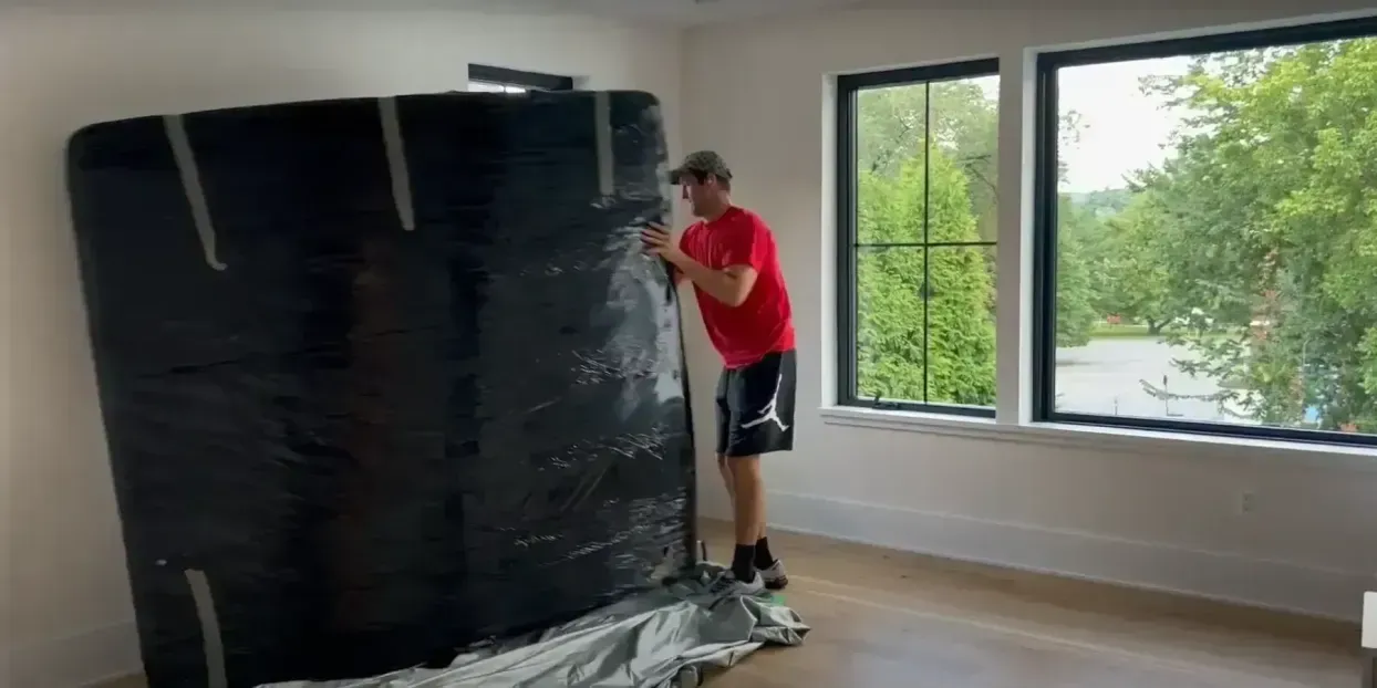 Moving gallery photo 1